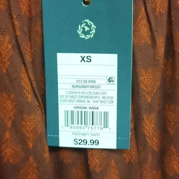 Red dress - Picture 3 of 4